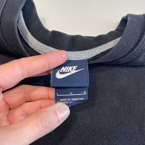 Nike Vintage Crew Neck Sweatshirt - Picture 4 of 4